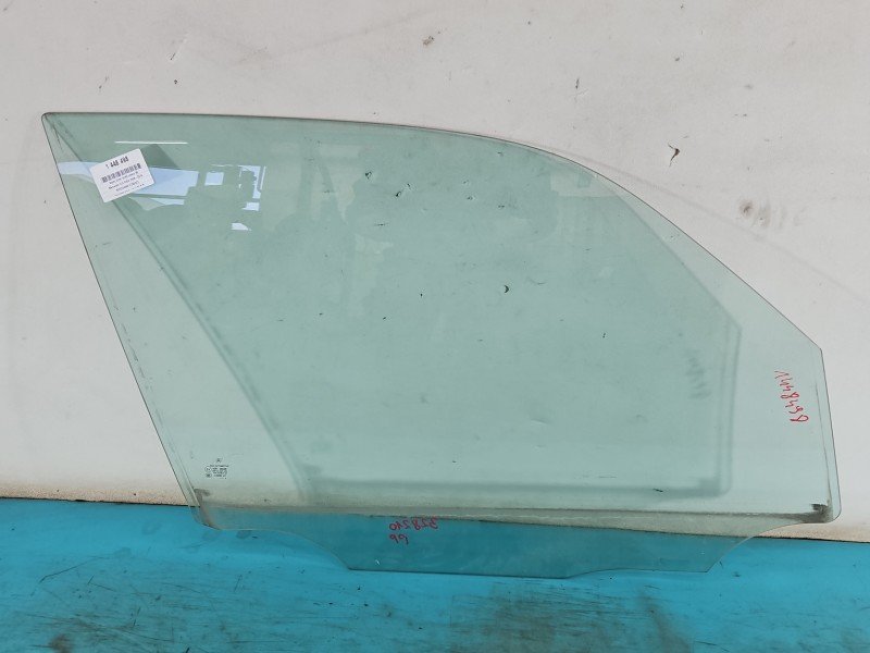 Szyba drzwi przód prawa Mercedes GLK X204 08- HB