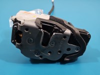 Zamek przód prawy 13503802 Opel Astra IV J EUROPA Producent części: OPEL, Europejska, 6 pin