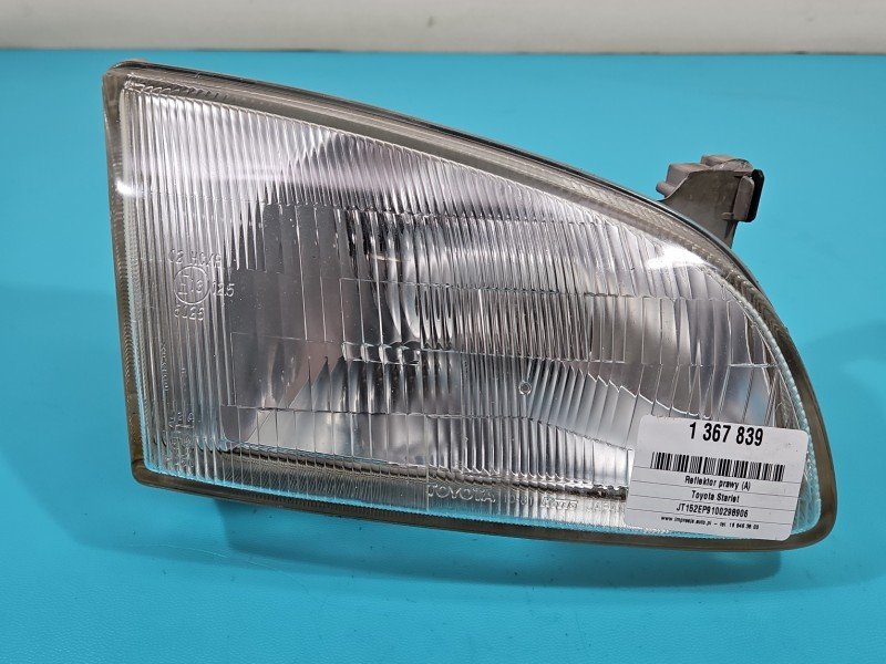 Reflektor prawy lampa przód Toyota Starlet EUROPA