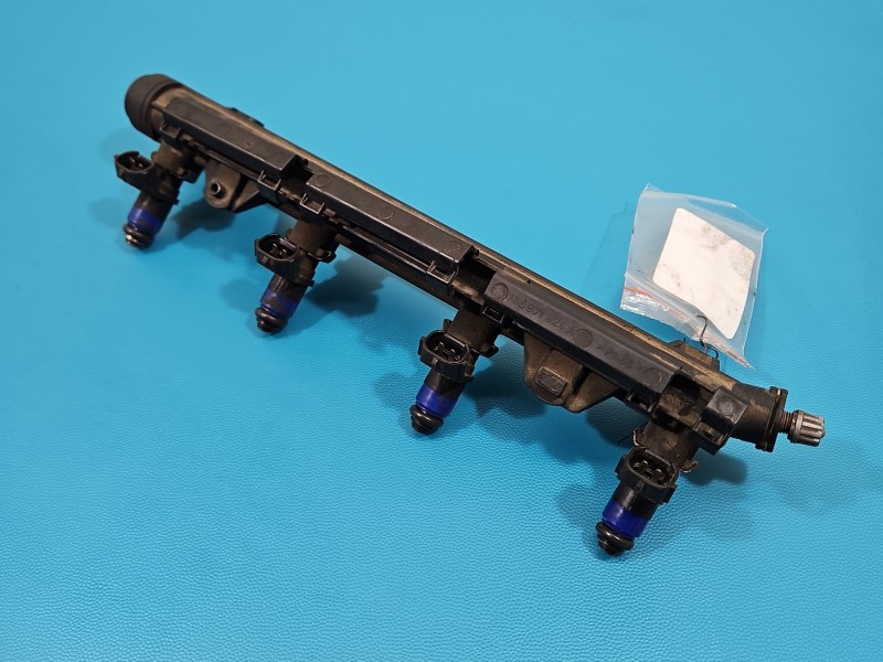 Wtryskiwacz Seat Cordoba II 6L 036133320, 036906031AB 1.4 16v