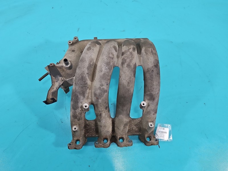 Kolektor ssący Audi A4 B5 050133223 1.6 8V