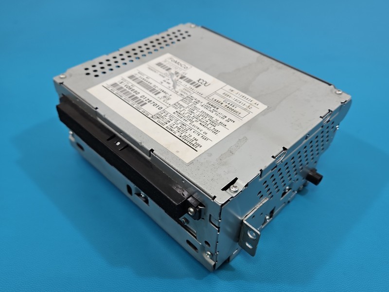 Radio fabryczne Volvo XC60 I 08- 31310071AA radioodtwarzacz
