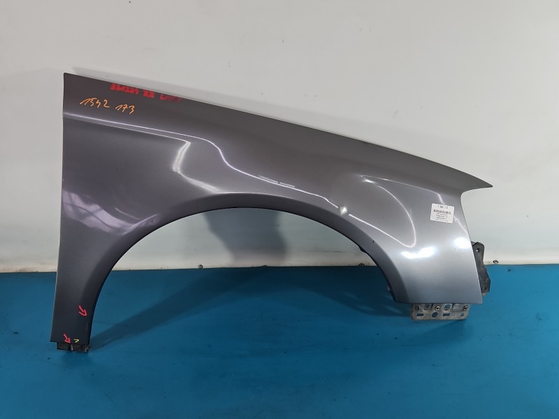 Błotnik przód prawy Vw Passat B6 szary, LA7T