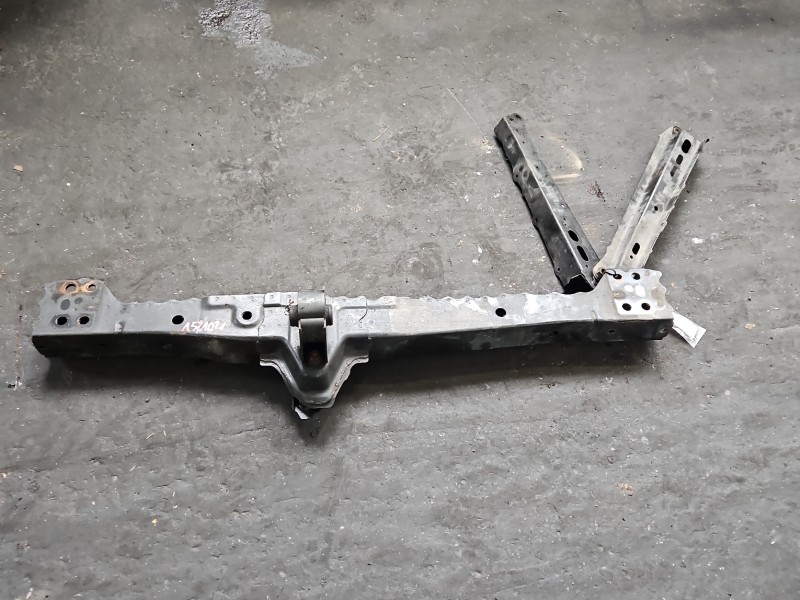 WÓZEK KOŁYSKA TRAWERS Sanki Belka silnika Toyota Auris I 1.6 VVTI