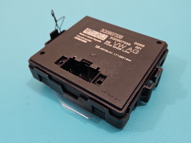 Sterownik moduł ŚWIATEŁ Skoda Superb III 3Q0907338