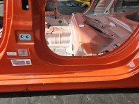 Próg lewy SŁUPEK ŚRODKOWY B Opel Corsa F HB 5d pomarańczowy KVH