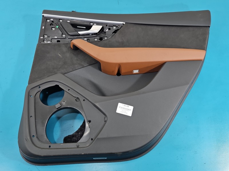 Tapicerka drzwi tył prawa boczek AUDI Q7 II 4M 4M0868068B