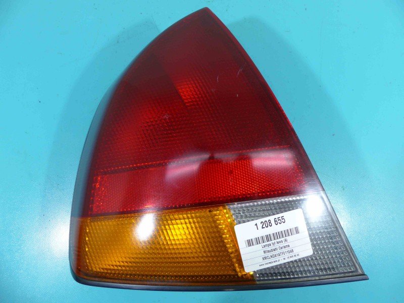 Lampa tył lewa Mitsubishi Carisma HB