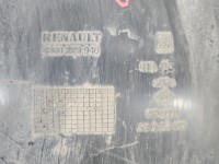 Nadkole przód prawe Renault Clio III 8200289946