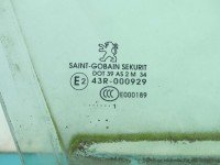 Szyba drzwi przód prawa Peugeot 508 I sedan