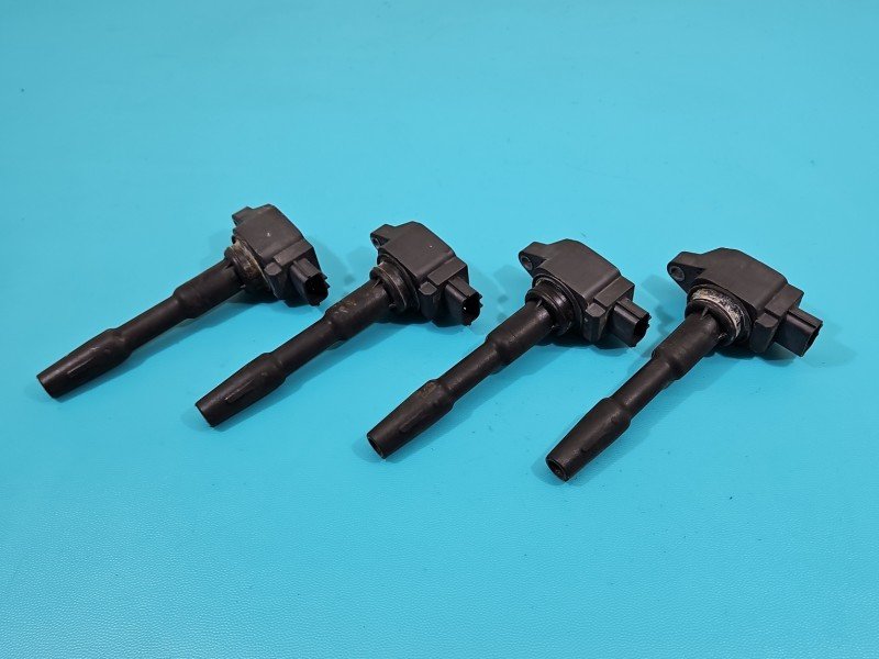 Cewka zapłonowa Nissan Juke I F15 10-19 224332428R, 072C41714 1.2 T Cewka zapłonowa Nissan Juke I F15 10-19 224332428R, 072C41714 1.2 T