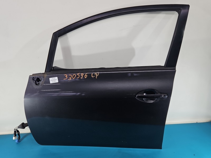 DRZWI PRZÓD LEWE KIEROWCY Toyota Auris I 5d 1G3