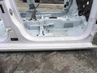 Próg prawy SŁUPEK ŚRODKOWY B Skoda Rapid kombi 5d biały LF9E-9P9P