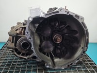 Skrzynia biegów 4300038050 Kia Carnival II 05-14 2.9 crdi