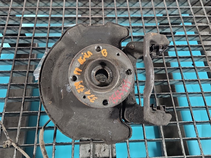 Zwrotnica prawa piasta przód 1.0 12V Opel Agila B II 08-