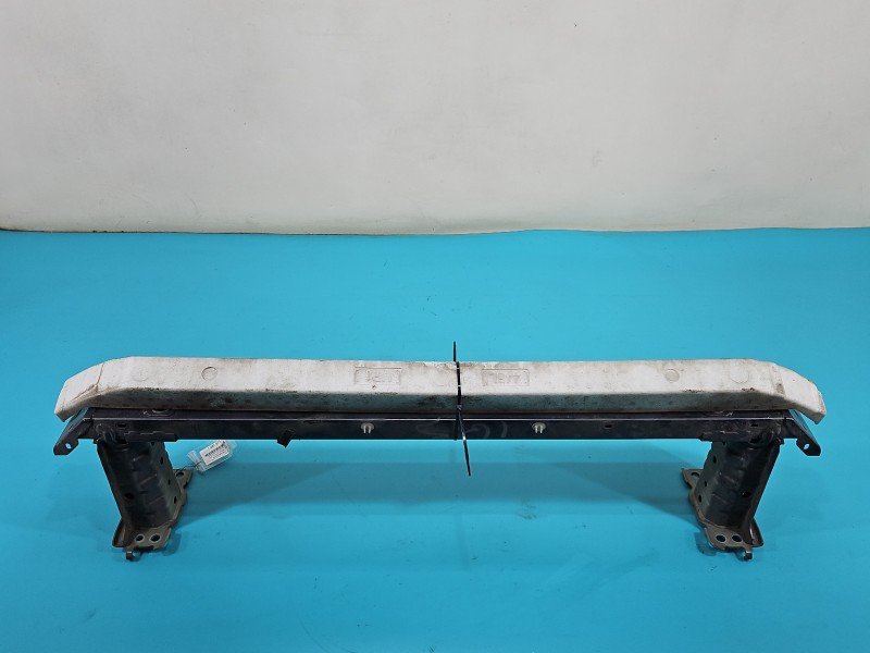 Wzmocnienie zderzaka przód belka Toyota Avensis III T27 przednie