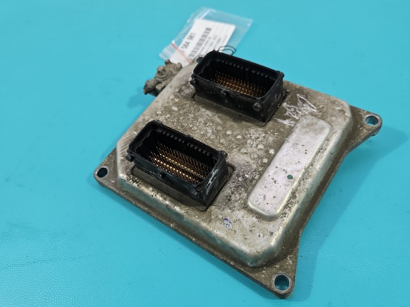 Komputer Sterownik silnika Opel Astra III H 1.6 16V 55559394