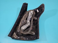 Lampa tył lewa TOYOTA, 06-08 Uszkodzone zaczepy wkładu Toyota Avensis II T25 kombi EUROPA