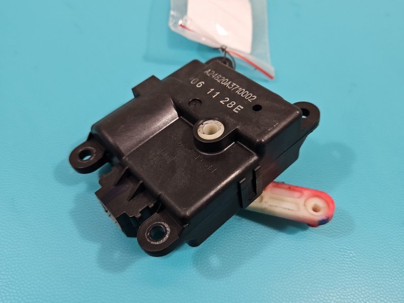 Silniczek nawiewu NAGRZEWNICY Honda Civic VIII UFO A24820A3710002 EUROPA