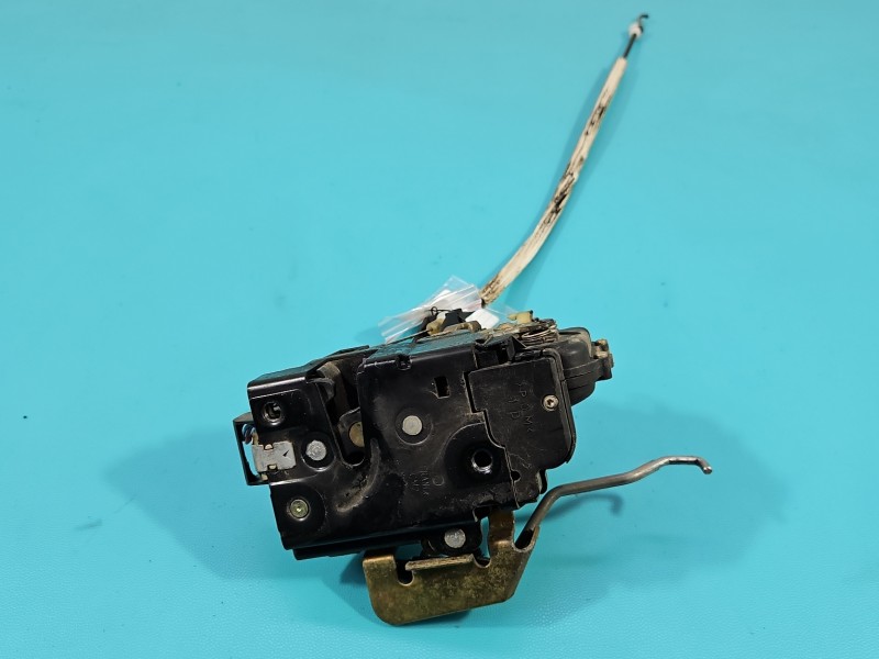 Zamek przód prawy Audi A6 C5 EUROPA 9PIN