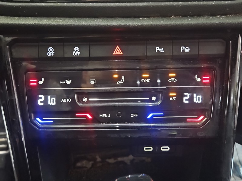Konsola panel nawiewu Vw T-Roc 2GA9007044A