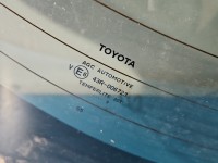 Szyba tylna KLAPY BAGAŻNIKA TYŁ Toyota Corolla E21 19- sedan