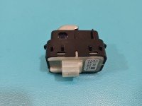 Przełącznik Mercedes, tapicerek bagażnika składania foteli . Lewy tył Mercedes W213 A2139056606