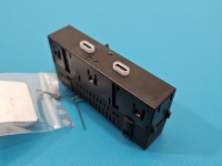 Gniazdo USB Skoda Octavia IV 657035700