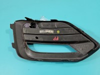 Zaślepka kratka zderzaka prawa atrapa Seat Ateca 575853666R