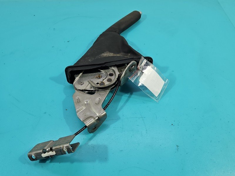 Dźwignia hamulca ręcznego Toyota Auris II 113303325