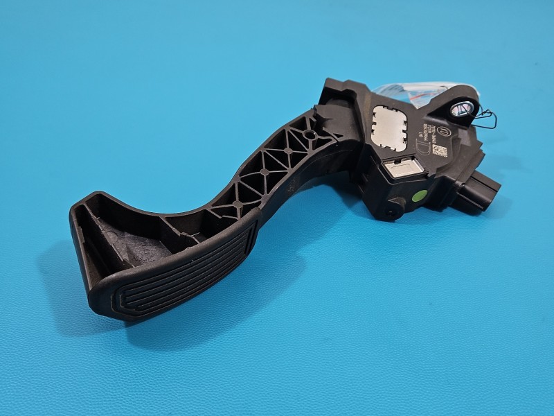 Pedał gazu potencjometr LEXUS NX I 14-21 78110-0W040, 17251A, 18845829044 2.0 T