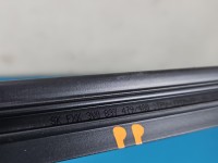 Uszczelka drzwi przód prawa Skoda Superb III