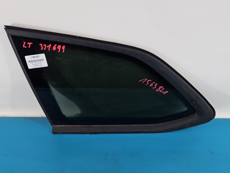 Szyba karoseryjna tył lewa Skoda Superb IV kombi