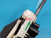 Podnośnik przód prawy SZYBY WINDA Fiat 500 07-20 Europejska, Pękniecie plastiku 3d HB