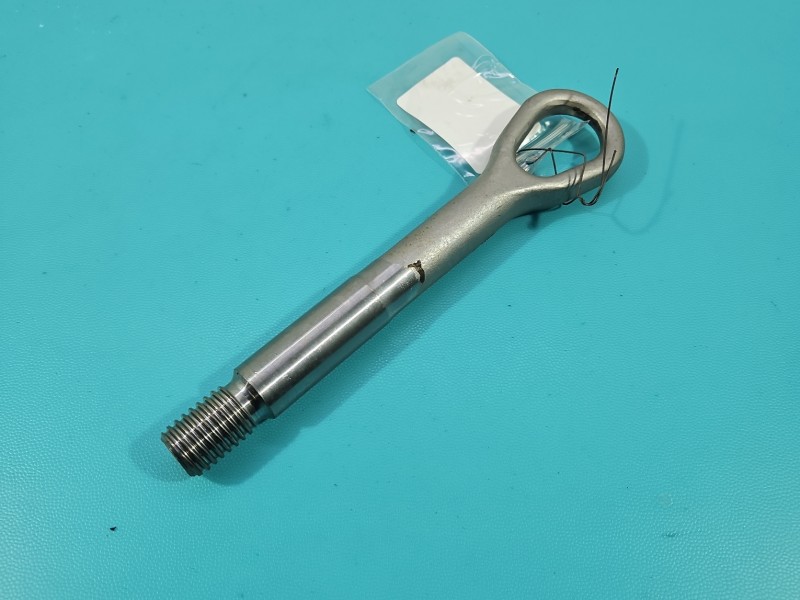 Ucho holownicze hak Mercedes CLA C118 X118