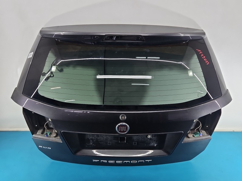 Klapa tył Fiat Freemont 5d PAU
