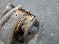 Tylna belka oś tył Vw Golf III 1.6 jedn