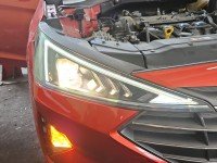 Reflektor prawy lampa przód Hyundai Elantra VI 15-20 EUROPA