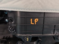 Tapicerka drzwi przód lewa boczek Kia Rio IV 16-23 82370-H8010, 82301-H8110