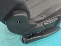Fotel prawy przód pasażera Peugeot 3008 II 5d EUROPA