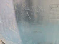Nadkole przód lewe Opel Astra III H 13110379