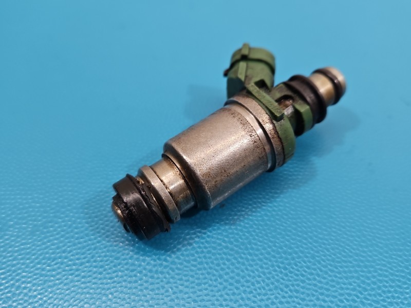 Wtryskiwacz Toyota Rav4 I 94- 23250-74100 2.0 16V