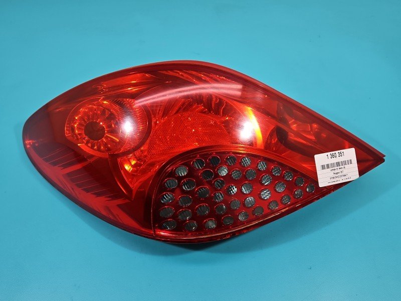 Lampa tył lewa Peugeot 207 HB