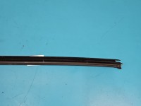 Uszczelka drzwi przód prawa Skoda Superb III