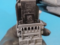 Podnośnik przód prawy SZYBY WINDA 402276K, 1828531T13 Citroen DS4 11-15 Popękana plastikowa prowadnica szyby 6PIN 5d HB