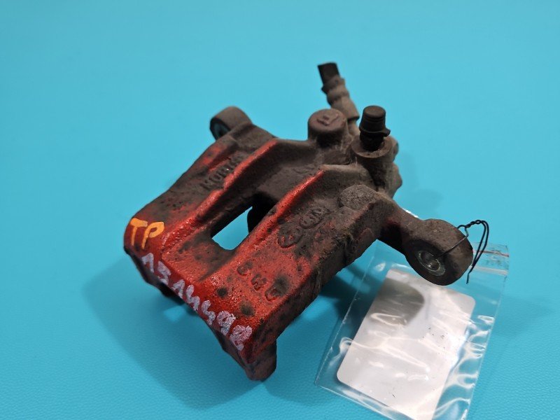 Zacisk tył prawy Hyundai Ix35 09-13 2.0 crdi (D4ha) HB Zacisk tył prawy Hyundai Ix35 09-13 2.0 crdi (D4ha) HB