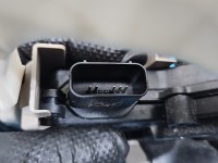 Zamek tył prawy 81420-J7000 Kia Ceed III 18-21 Producent części: KIA, 5pin