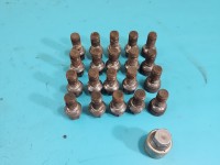 alufelgi felgi 17" komplet Vw Passat CC R17 Szerokość felgi: 8.0", Rozstaw śrub: 5x112, Odsadzenie (ET): 41, Volkswagen,...