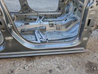 Próg prawy SŁUPEK ŚRODKOWY B Opel Astra V K kombi 5d zgnita zieleń Z10A