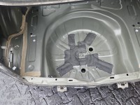 Pas tylny podłoga wanna bagażnika Toyota Corolla E21 19- sedan